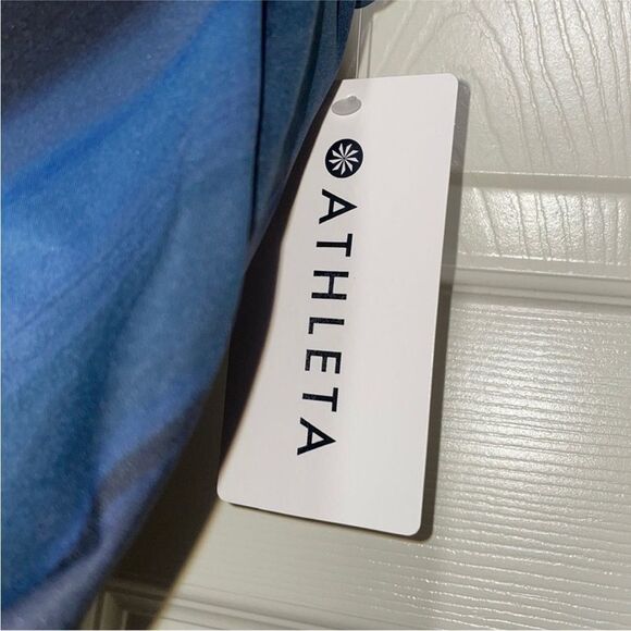 Athleta Womens Size Small LIGHTNING PRINT SUPPORT TOP - Picture 4 of 8